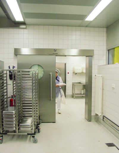 Service room sliding door EBS 40/50 for food from Ehrenfels Isoliertüren, chiller room doors, freezer room doors, freezer room doors, service room doors, swing doors