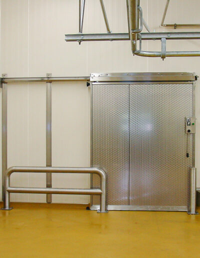 Freezer room sliding door ETS 150 from Ehrenfels Isoliertüren, chiller room doors, freezer room doors, freezer room doors, operating room doors, swing doors