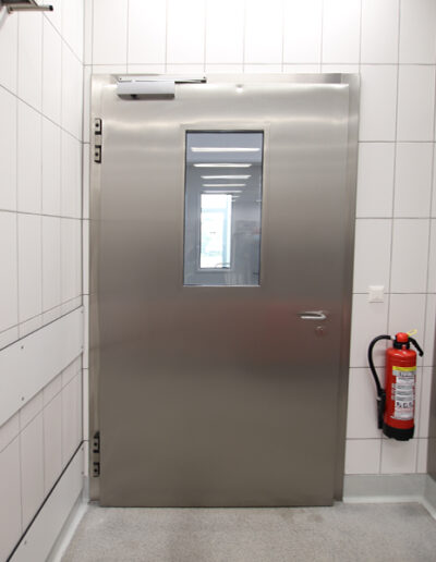 Betriebsraum-Drehtür Typ EBF 11.060 für Lebensmittel, Kühlraumtüren, Gefrierraumtüren, Tiefkühlraumtüren, Betriebsraumtüren, Pendeltüren